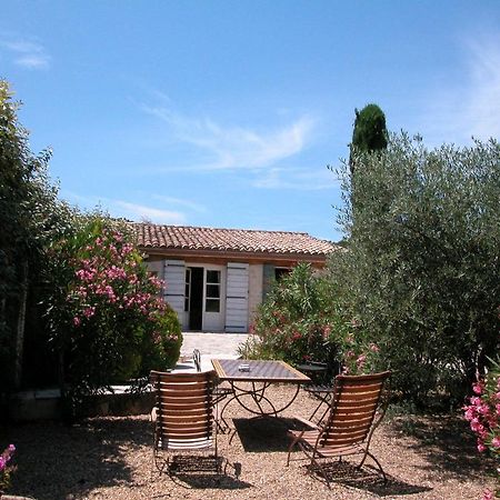 Bed and Breakfast Le Mazet De La Dame Barbentane Номер фото